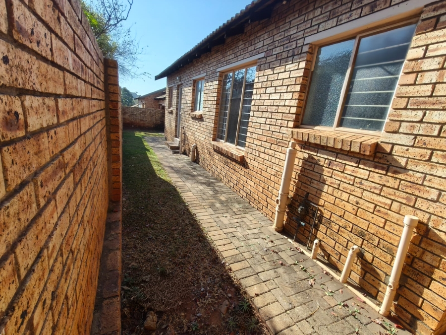 To Let 3 Bedroom Property for Rent in Cashan North West
